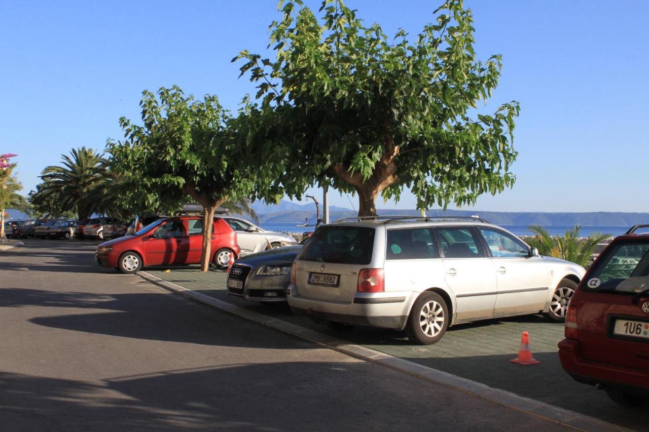 Apartments By The Sea Podgora, Makarska - 6596 Esterno foto